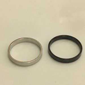 Stackable silver and black rings size 8
